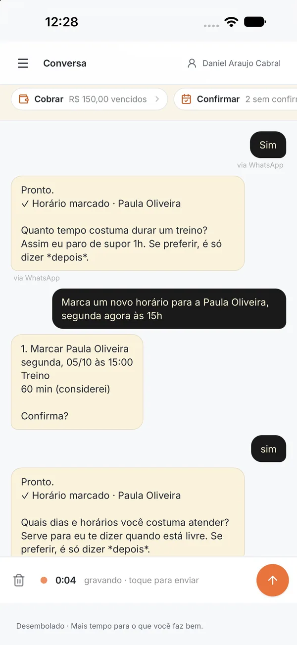 Tela da Conversa no app gravando um áudio para o Desembolado